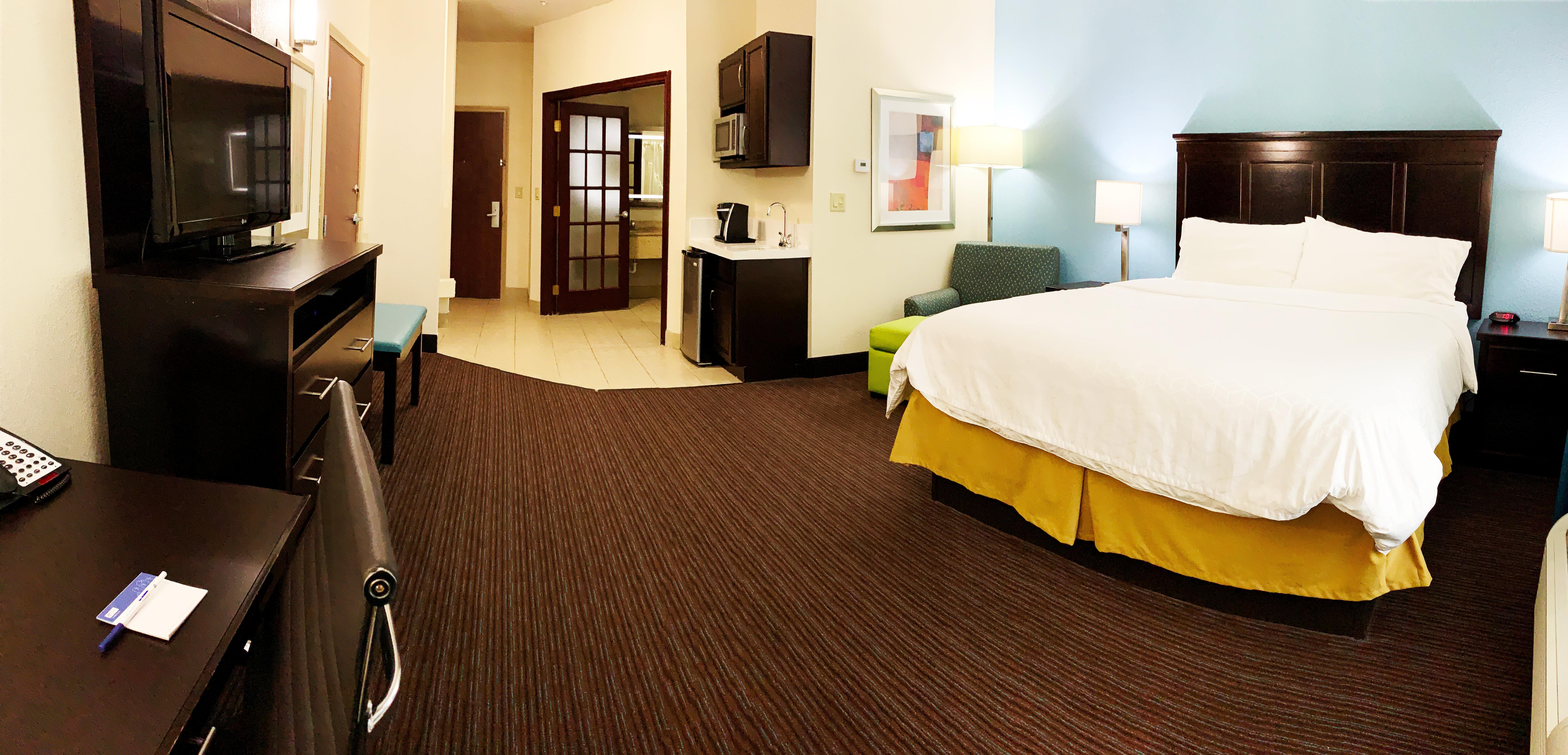 Holiday Inn Express Hotel & Suites Gainesville By Ihg Bagian luar foto