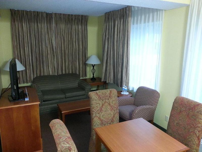 Holiday Inn Express Hotel & Suites Gainesville By Ihg Bagian luar foto
