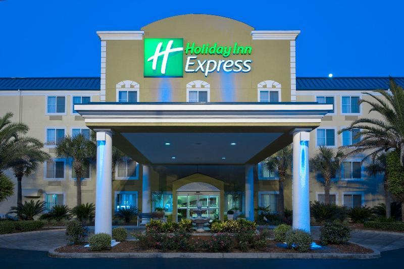Holiday Inn Express Hotel & Suites Gainesville By Ihg Bagian luar foto